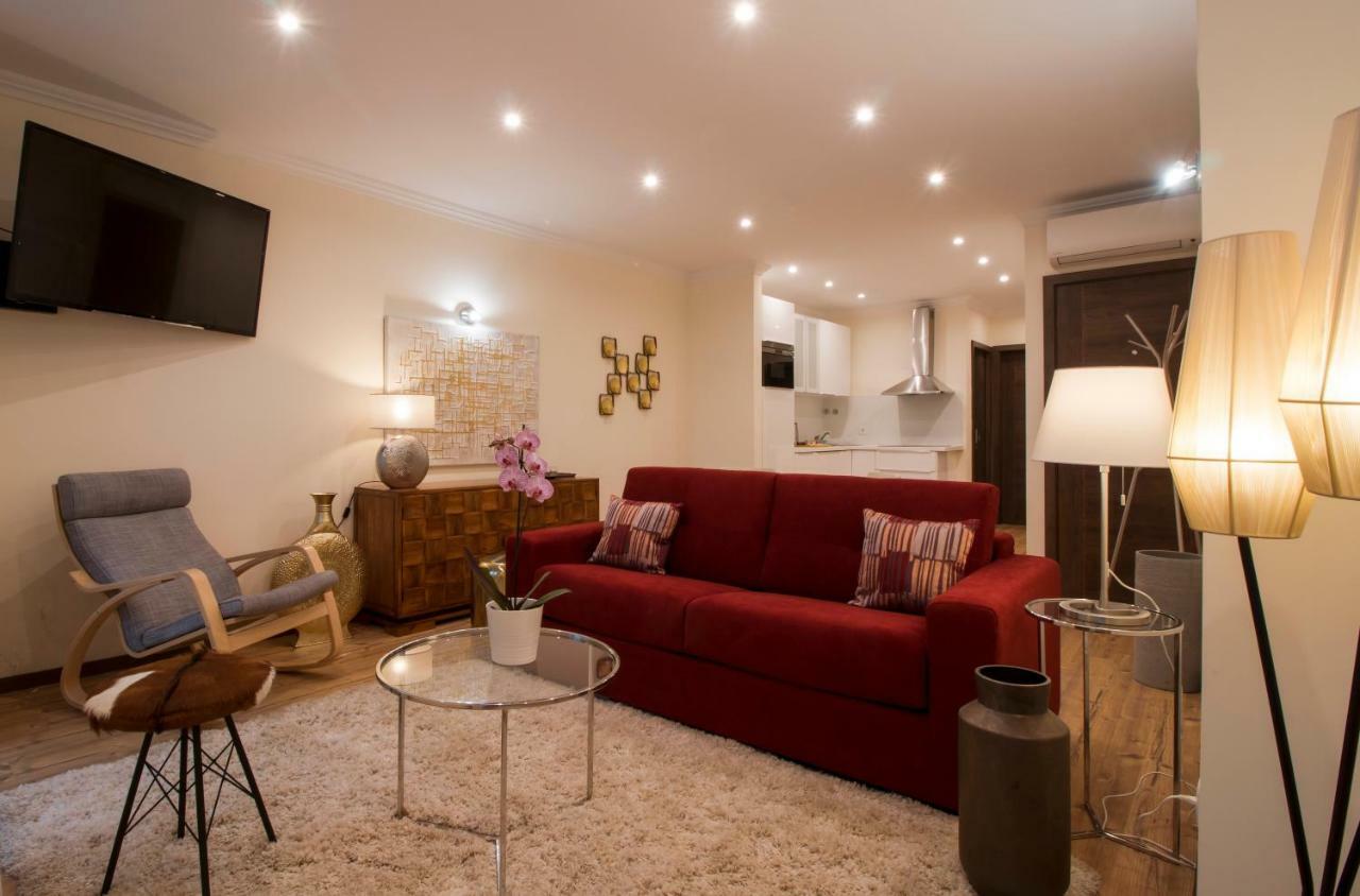 Rosa Do Bairro Alto Apartment *
